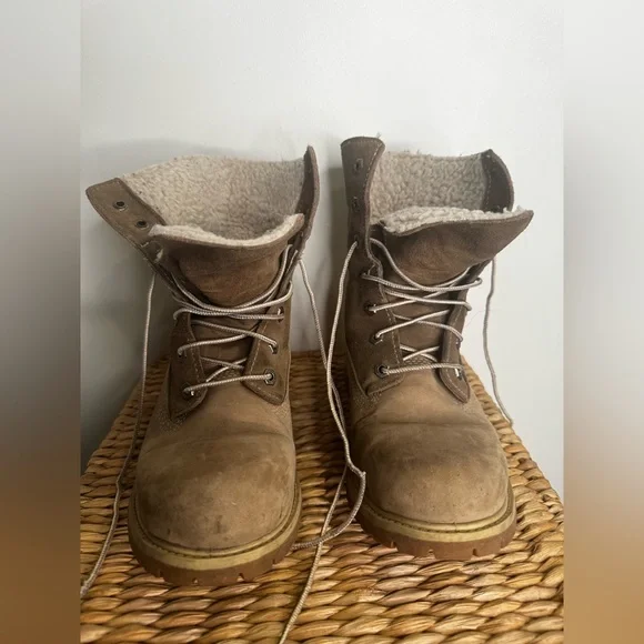 Timberland Women’s Sz 8.5  Teddy Fleece Fold-Down Waterproof Outdoor Boot  Snow - Picture 15 of 16